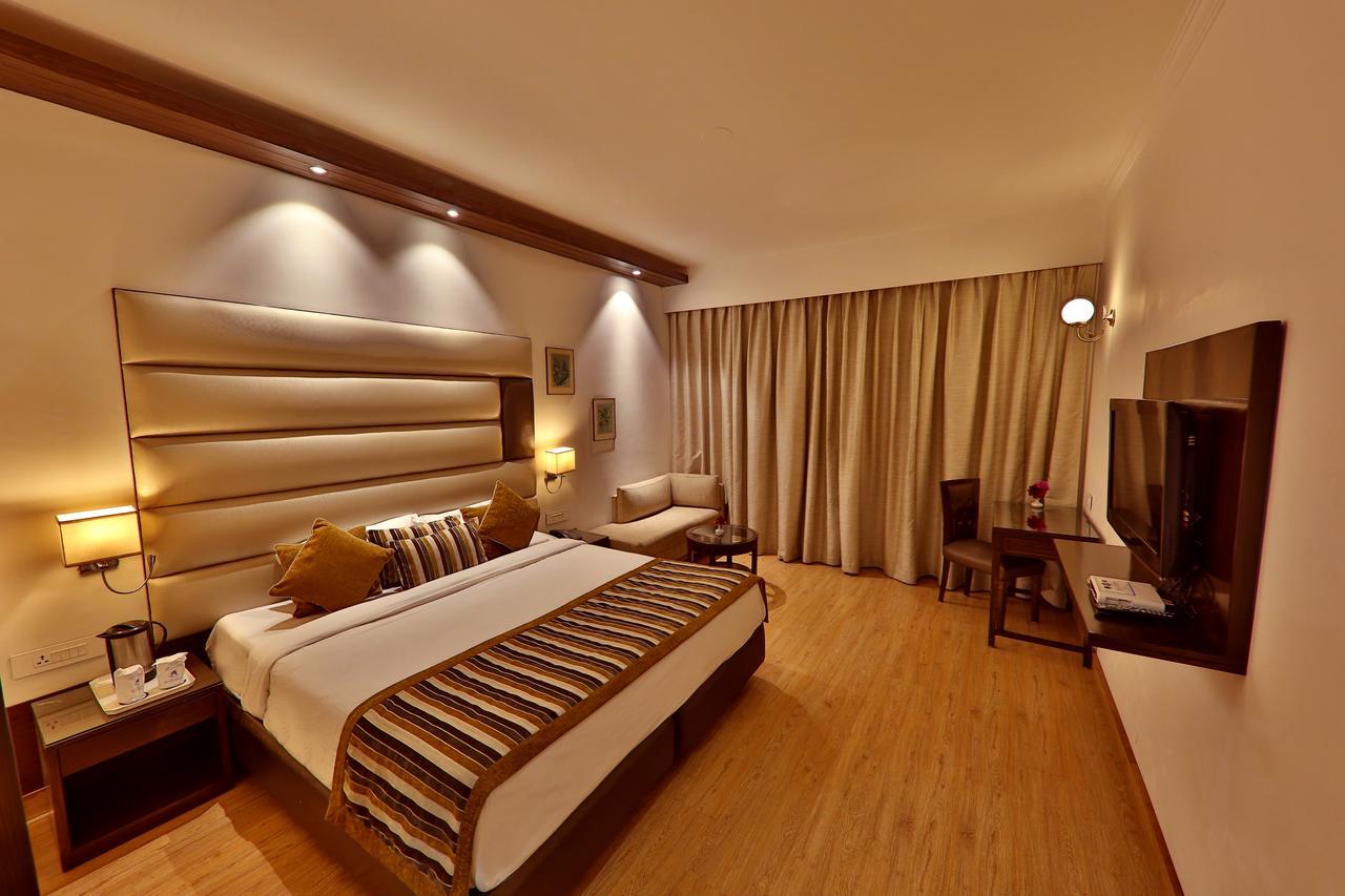 มสนาลิ ไฮท์ Hotel มะนาลี ภายนอก รูปภาพ